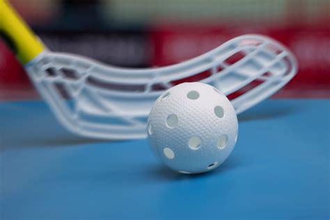 How to Play Floorball (with Pictures) .
